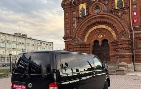 Volkswagen Caravelle T5, 2013 год, 1 871 000 рублей, 1 фотография