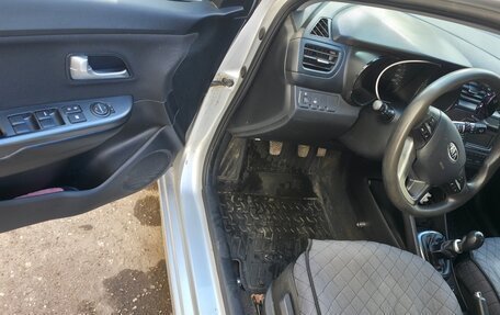 KIA Rio III рестайлинг, 2012 год, 850 000 рублей, 7 фотография