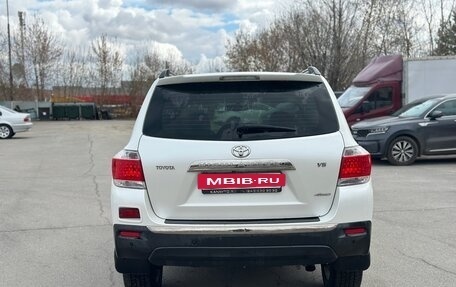 Toyota Highlander III, 2011 год, 1 450 000 рублей, 4 фотография