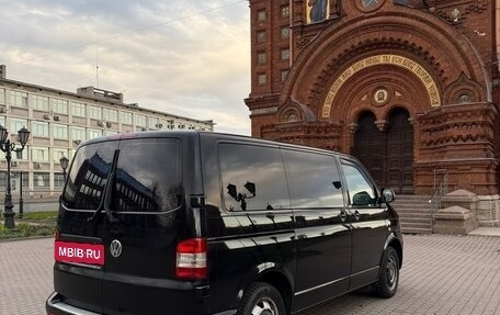 Volkswagen Caravelle T5, 2013 год, 1 871 000 рублей, 6 фотография