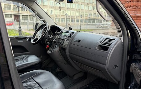 Volkswagen Caravelle T5, 2013 год, 1 871 000 рублей, 13 фотография