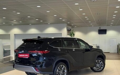 Toyota Highlander, 2026 год, 5 650 000 рублей, 2 фотография