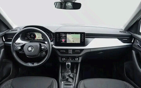 Skoda Kamiq I, 2022 год, 1 800 000 рублей, 5 фотография