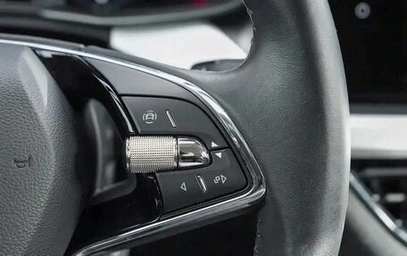 Skoda Kamiq I, 2022 год, 1 800 000 рублей, 10 фотография