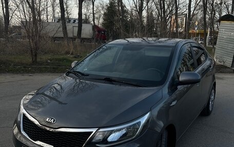 KIA Rio III рестайлинг, 2017 год, 1 275 000 рублей, 2 фотография