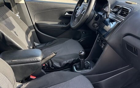 Volkswagen Polo VI (EU Market), 2011 год, 600 000 рублей, 4 фотография