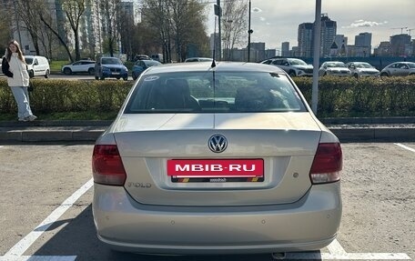 Volkswagen Polo VI (EU Market), 2011 год, 600 000 рублей, 3 фотография