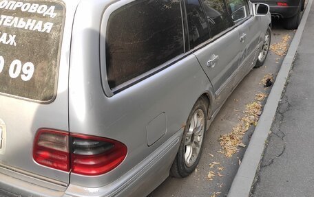 Mercedes-Benz E-Класс, 2000 год, 360 000 рублей, 2 фотография