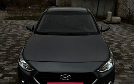 Hyundai Solaris II рестайлинг, 2018 год, 1 100 000 рублей, 2 фотография