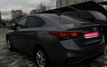 Hyundai Solaris II рестайлинг, 2018 год, 1 100 000 рублей, 4 фотография