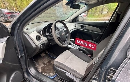 Chevrolet Cruze II, 2013 год, 700 000 рублей, 9 фотография