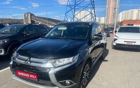 Mitsubishi Outlander III рестайлинг 3, 2016 год, 1 500 000 рублей, 1 фотография