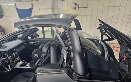 Mercedes-Benz SLK-Класс, 2011 год, 2 450 000 рублей, 34 фотография