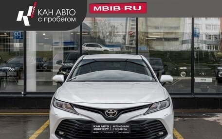 Toyota Camry, 2018 год, 1 787 600 рублей, 2 фотография