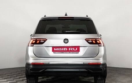 Volkswagen Tiguan II, 2021 год, 2 849 000 рублей, 8 фотография