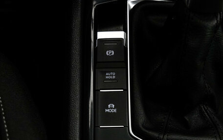 Volkswagen Tiguan II, 2021 год, 2 849 000 рублей, 20 фотография