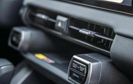 Toyota RAV4, 2026 год, 4 698 000 рублей, 29 фотография