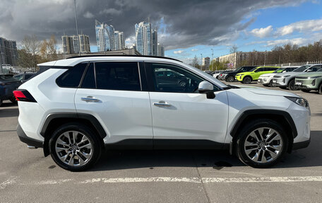 Toyota RAV4, 2020 год, 3 980 000 рублей, 7 фотография