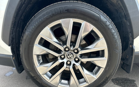 Toyota RAV4, 2020 год, 3 980 000 рублей, 25 фотография