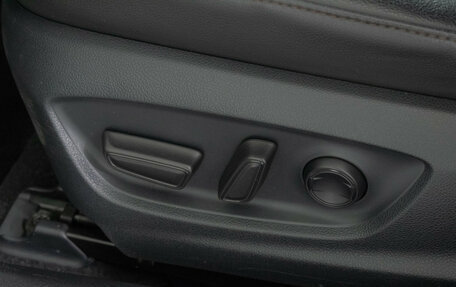 Toyota Camry, 2018 год, 2 395 000 рублей, 14 фотография