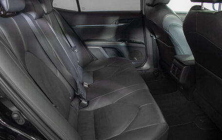 Toyota Camry, 2018 год, 2 395 000 рублей, 10 фотография