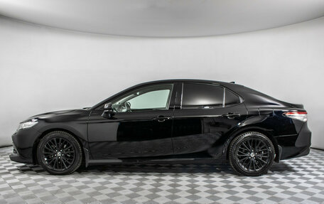 Toyota Camry, 2018 год, 2 395 000 рублей, 8 фотография