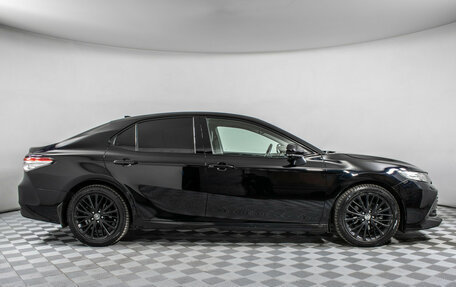 Toyota Camry, 2018 год, 2 395 000 рублей, 4 фотография