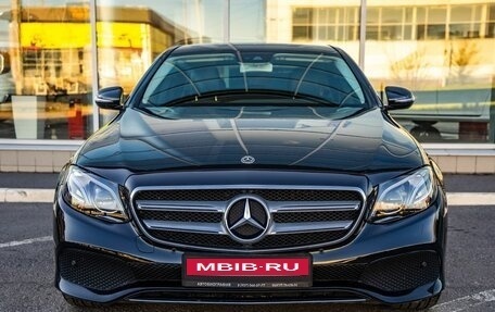 Mercedes-Benz E-Класс, 2017 год, 2 748 000 рублей, 2 фотография