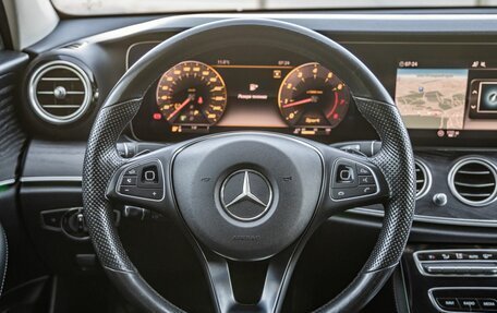 Mercedes-Benz E-Класс, 2017 год, 2 748 000 рублей, 19 фотография