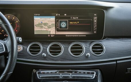 Mercedes-Benz E-Класс, 2017 год, 2 748 000 рублей, 23 фотография