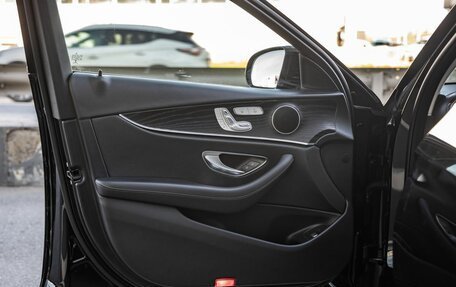 Mercedes-Benz E-Класс, 2017 год, 2 748 000 рублей, 30 фотография