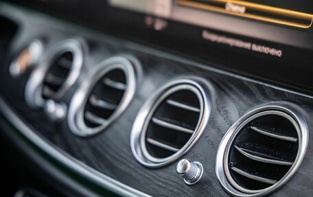 Mercedes-Benz E-Класс, 2017 год, 2 748 000 рублей, 33 фотография