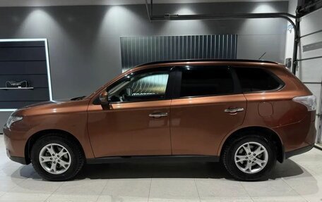 Mitsubishi Outlander III рестайлинг 3, 2012 год, 1 415 000 рублей, 2 фотография