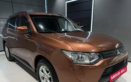 Mitsubishi Outlander III рестайлинг 3, 2012 год, 1 415 000 рублей, 7 фотография