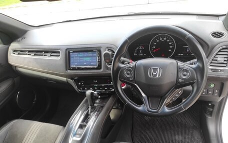 Honda Vezel, 2019 год, 2 100 000 рублей, 2 фотография