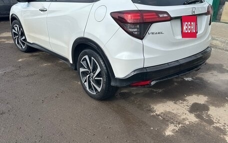 Honda Vezel, 2019 год, 2 100 000 рублей, 5 фотография