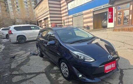 Toyota Aqua I, 2019 год, 1 300 000 рублей, 2 фотография