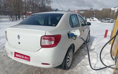 Renault Logan II, 2017 год, 530 000 рублей, 4 фотография