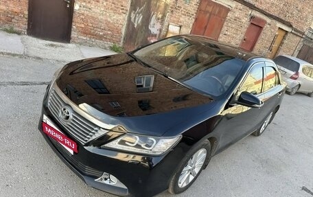 Toyota Camry, 2011 год, 1 600 000 рублей, 3 фотография