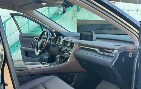 Lexus RX IV рестайлинг, 2018 год, 4 100 000 рублей, 12 фотография