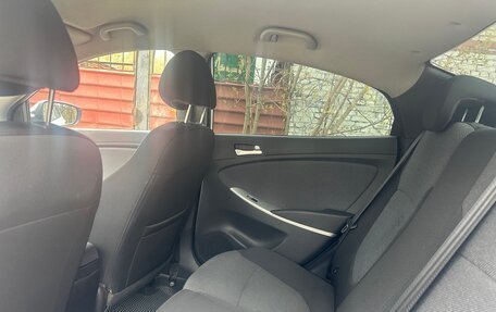 Hyundai Solaris II рестайлинг, 2013 год, 735 000 рублей, 9 фотография