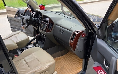 Mitsubishi Pajero III рестайлинг, 2006 год, 1 250 000 рублей, 11 фотография