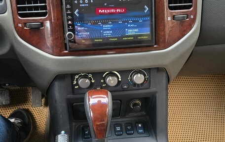 Mitsubishi Pajero III рестайлинг, 2006 год, 1 250 000 рублей, 15 фотография