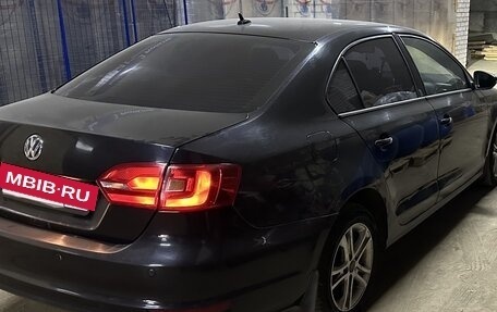 Volkswagen Jetta VI, 2012 год, 670 000 рублей, 3 фотография