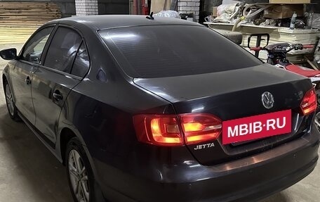 Volkswagen Jetta VI, 2012 год, 670 000 рублей, 2 фотография