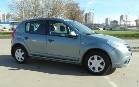 Renault Sandero I, 2010 год, 590 000 рублей, 2 фотография