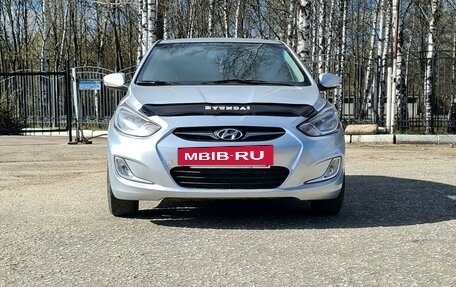 Hyundai Solaris II рестайлинг, 2012 год, 720 000 рублей, 2 фотография