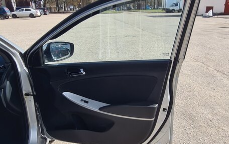 Hyundai Solaris II рестайлинг, 2012 год, 720 000 рублей, 14 фотография