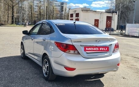 Hyundai Solaris II рестайлинг, 2012 год, 720 000 рублей, 5 фотография