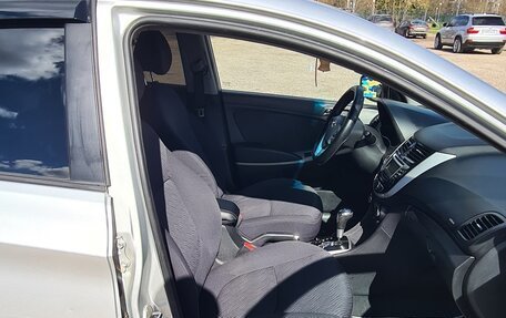 Hyundai Solaris II рестайлинг, 2012 год, 720 000 рублей, 15 фотография